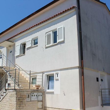 Apartment Tip Top Ровинь Экстерьер фото